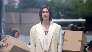 طالب سايكو بيتاجر في الاسلحه والصدمه انه بيبعها للطلاب المتنمرين بس ظابط شرس بيتنكر بينهم ملخص مسلسل 