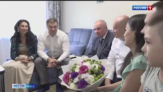 Виталий Хоценко с рабочей поездкой побывал в Октябрьском округе Омска