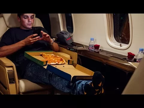 Download MP3 Martin Garrix - Pizza (Official Video)