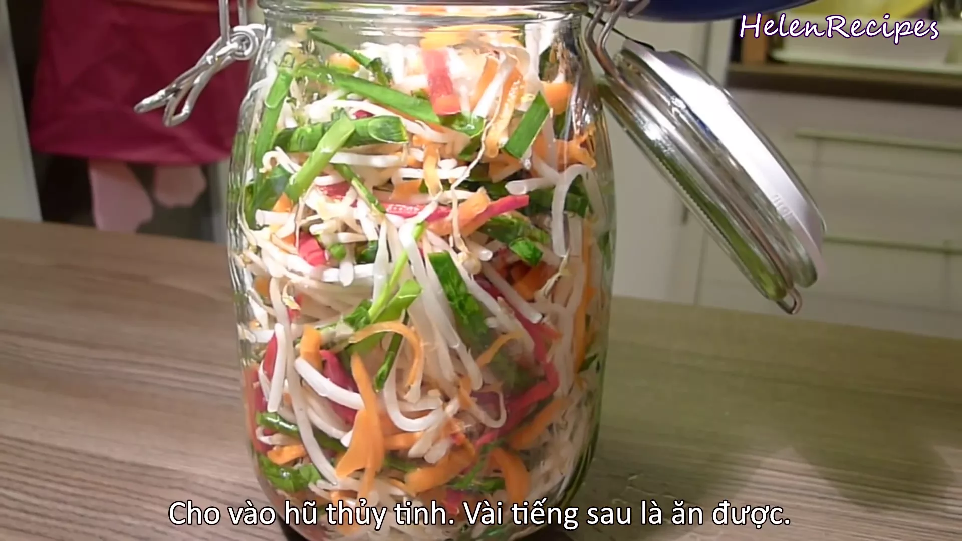 Dua Gia - Vietnamese Pickled Bean Sprouts Recipe   Helen