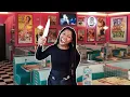 Download Lagu being a waitress made me lose faith in humanity
