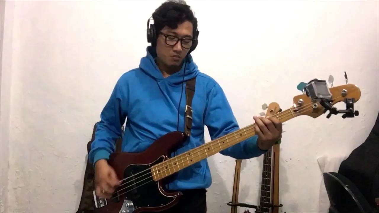 L’Arc~en~Ciel - Jiyuu e no Shoutai (Bass Cover by Hafizh SILKIE) L’Arc~en~Ciel - Jiyuu e no Shoutai (Bass Cover by Hafizh SILKIE)