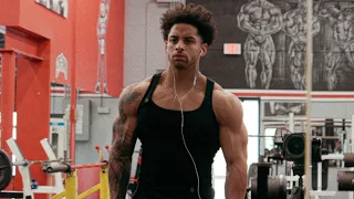 How I'm Building A Bigger Chest & Shoulders