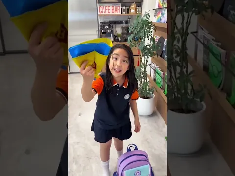 Dad Packed Everything Wrong in His Daughter's Bag! 😂