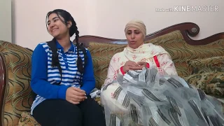 انواع البنات وهما راجعين من المدرسه وصلو الفيديو ل10000 لايك 