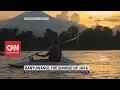 Lagu Berburu Pemandangan Eksotik di Banyuwangi, The Sunrise of Java