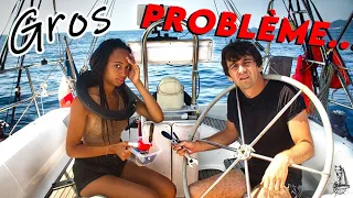 Un bateau SANS sa barre a roue ? En pleine navigation ?  !! #voilier coraille en voyage