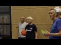 Download Lagu REPORTAGE | Een middag mee met walking basketball 🏀