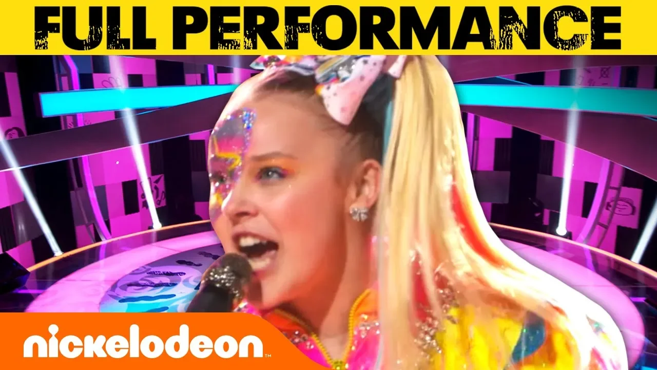 JoJo Siwa Performs Her NEW Song 'Bop' on All That! 👩‍🎤 | Nick