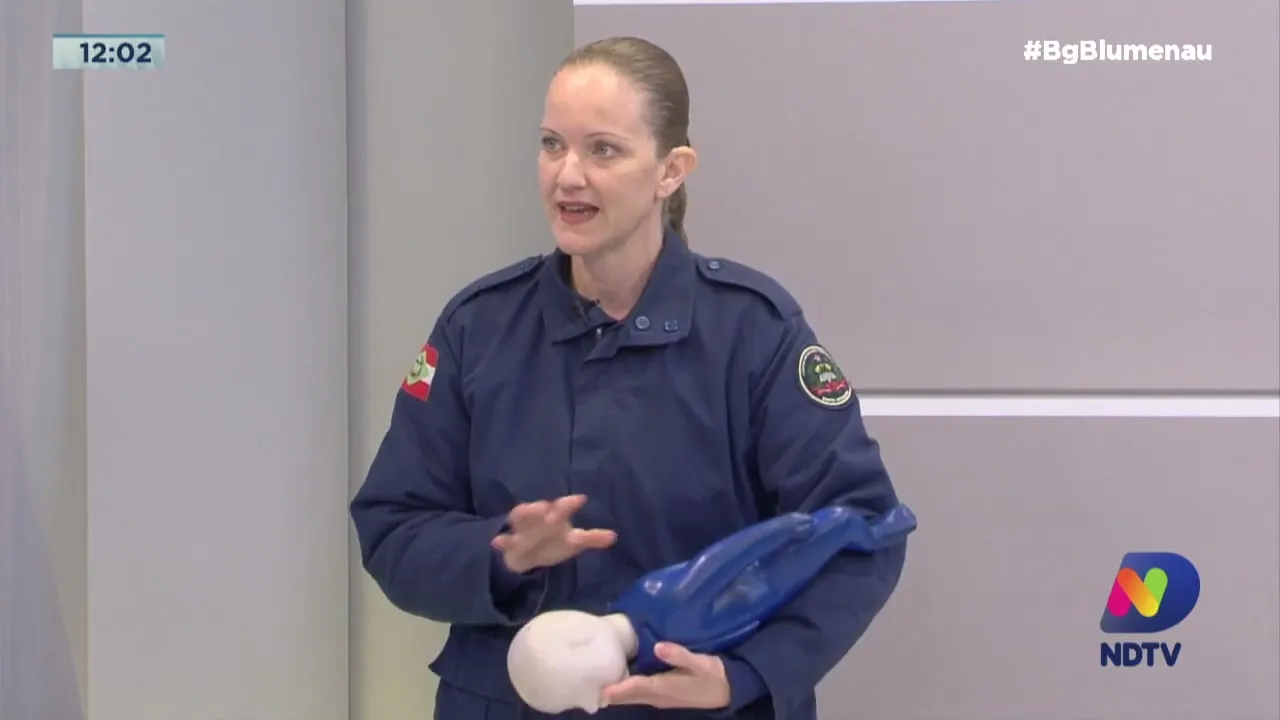 Alerta: o que fazer para evitar e como reagir a engasgamentos de recém-nascidos