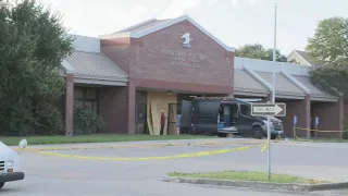 Driver crashes into North Side USPS post office prompting temporary shutdown