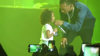 Ozuna CANTA Ahora Me Dices CON SU HIJA SOFIA