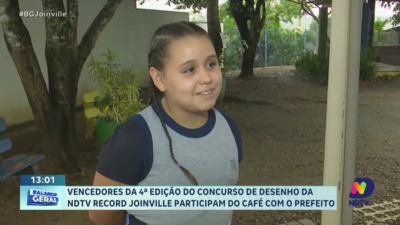 Vencedores da 4ª edição do Concurso de Desenhos da NDTV Record Joinville participam do café com o pr