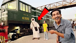 My Nani Is Back In Railway Train 🚂| Mere Nanu Bht Sare Gifts Dengy 😍|