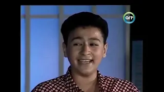 حماده هلال يبدع الحاضرين وهوه في سن صغير  صوته تحفه  دندنها