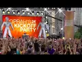 Black Eyed Peas - I Gotta Feeling (Live With Oprah) (Flash Mob)