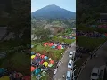 Camping saat hujan di Embung Bansari bisa liat view 7 gunung memakai tenda Glamping Murah