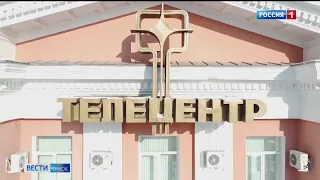 После выхода материала о реставрации двери Омского телецентра нашёлся автор вывески на фасаде