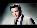 WAYLON JENNINGS - Crying