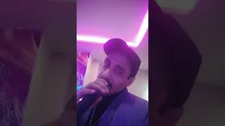 حجرالزمان بيدور واللا حد بيشوفه دندنها