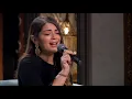 Download Lagu صاحبة السعادة - ليلى فاجأتنا كلنا وغنت فيروز .. إيه الصوت ده ؟ 😍😍