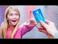 Maine Apna Credit Card Random Logo Ko Diya