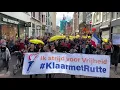 Download Lagu Owen O’Brien   “You Will Never Walk Alone” in de #Leidsestraat tijdens de #mars hier in #Amsterdam