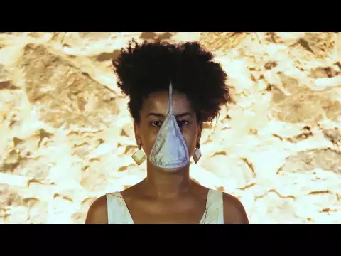 trailer  PARA ALÉM DOS SEIOS