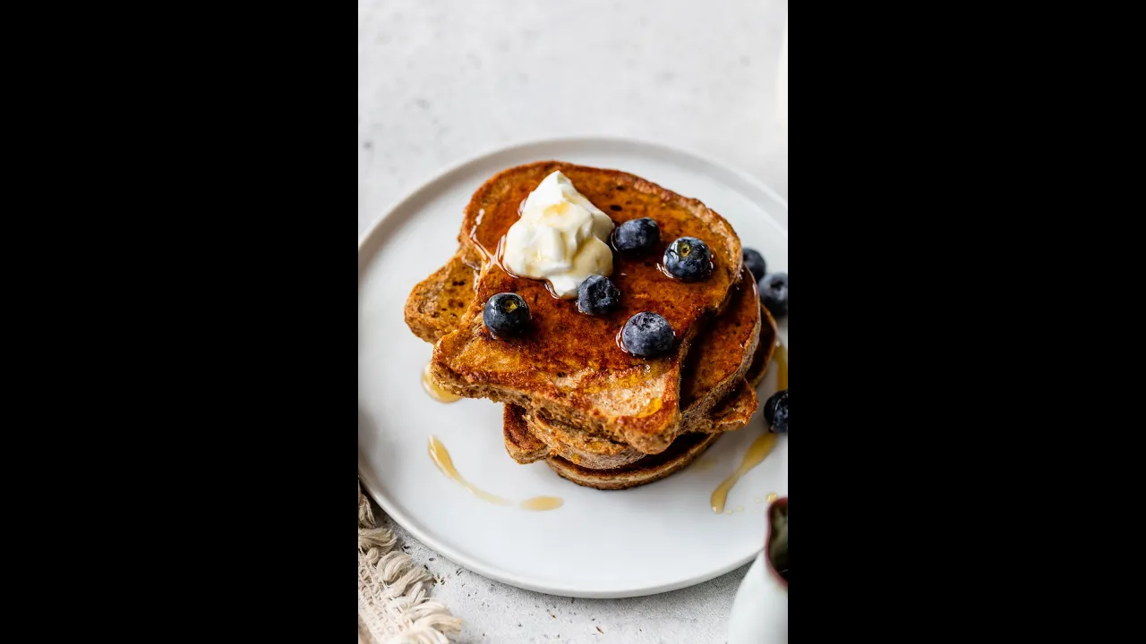 HIGH PROTEIN FRENCH TOAST   healthy breakfast idea #SHORTS #healthyrecipes