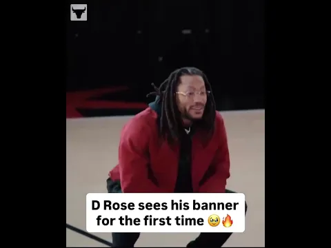 Such a special moment ❤️ (via @sportsillustrated/IG, @chicagobulls/IG)