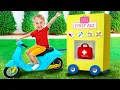 Download Lagu Kid pretend play doctor and helps friends!