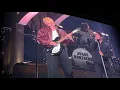 Download Lagu Jonas Brothers \u0026 5 Seconds of Summer - She Looks So Perfect - Los Angeles - 9/6/25