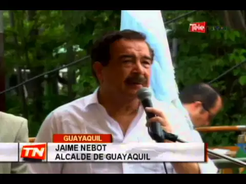 Inauguran exhibición Megabichos en jardines del Malecón 2000