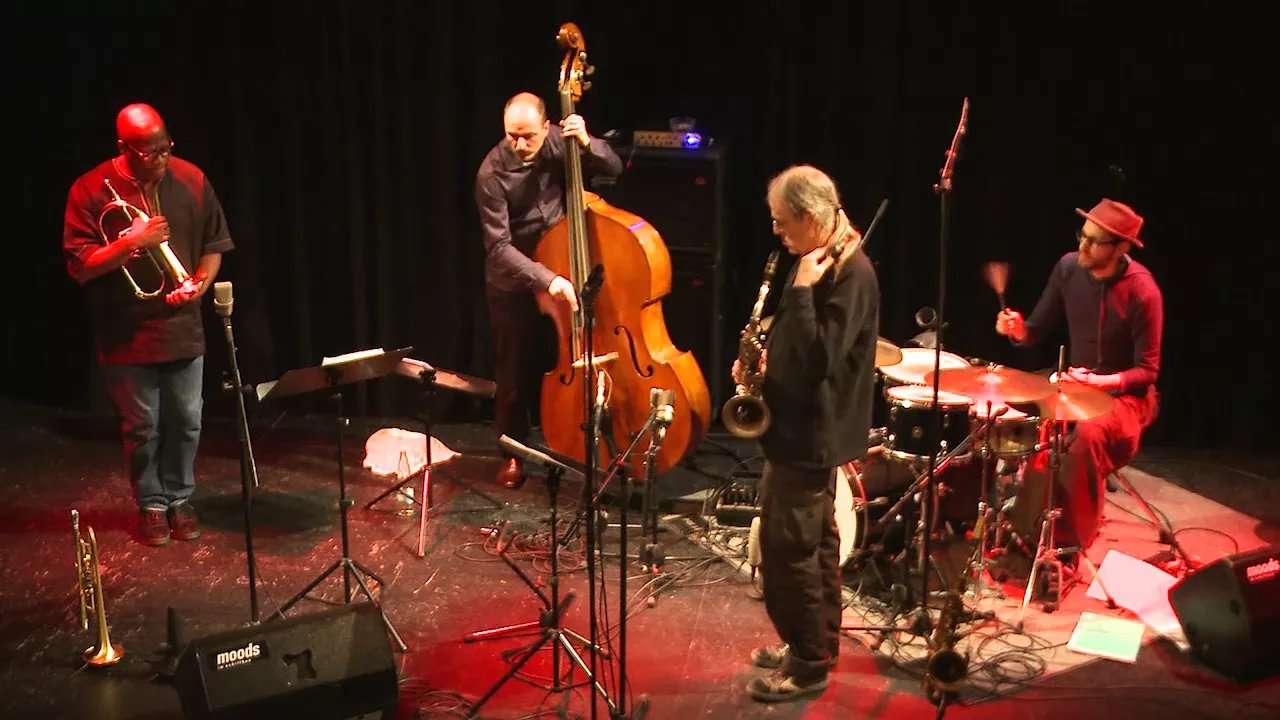 Dominic Egli's PLURISM with Feya Faku performs "Gbilugu" live at Jazzclub Moods, Zurich