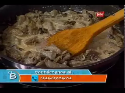 Lomo en salsa de hongos secos