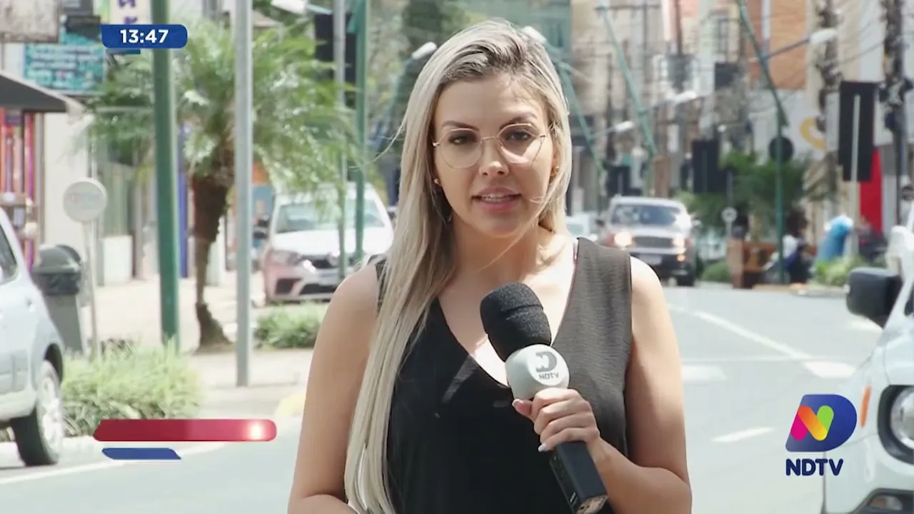 Criminosos quebram vitrine, invadem loja e furtam televisores em Rodeio