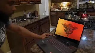 الروائية هباب كلو 