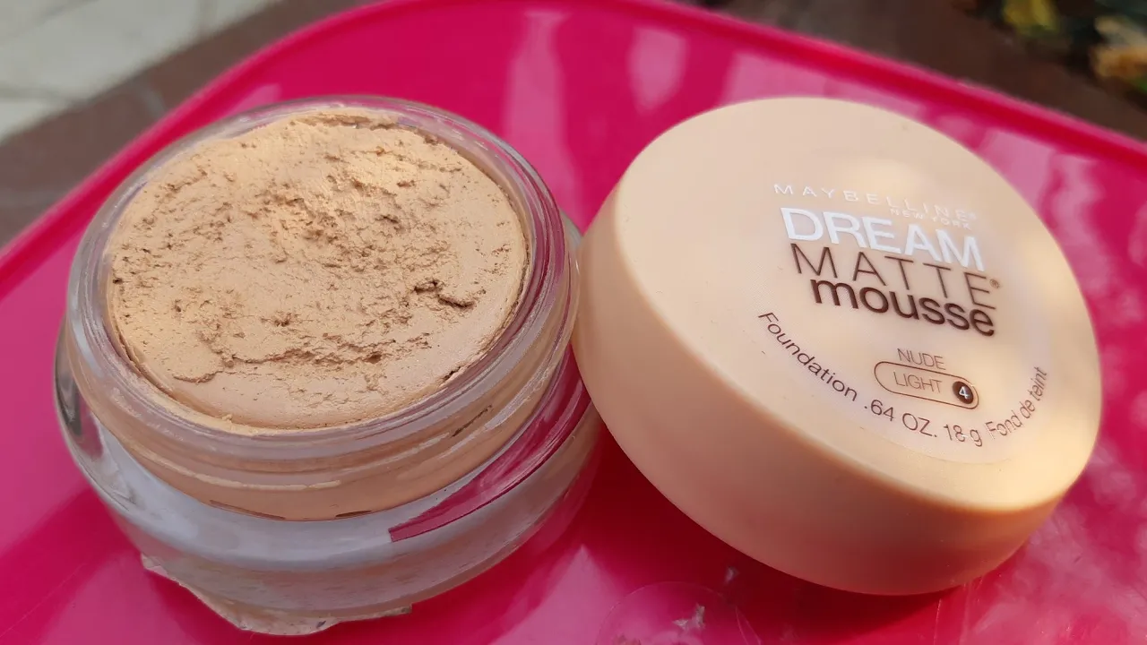 Maybelline Dream Matte Mousse Foundation First Impression Review | TAGALOG. 