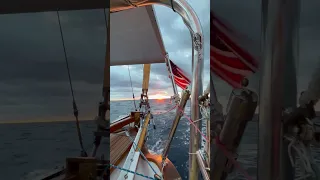 Sun, steel, wood and sea 🌊