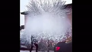 عينك تناديني وانا ماقدر ارد 