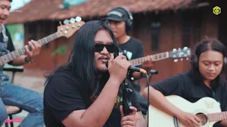 Download OM WAWES - YEN WIS COVER BY SWARAKATA (LIVE ACCOUSTIC SESSION) MP3