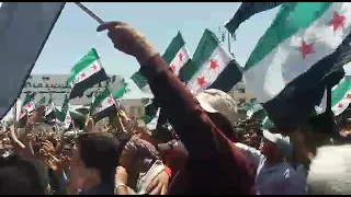 آخر مظاهرة في ادلب  يا بشار يا ابن الوزة   دندنها