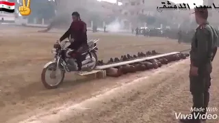 لالي لالي يا علمنا لالي بالعالي غالي غالي نسرك يا وطنا  غالي      دندنها