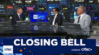 Fundstrat s Tom Lee explains the three market phases he is watching this year