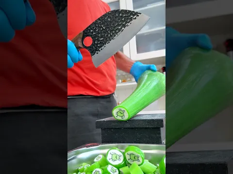 I Cut This GIANT Candy… Look What Was Inside! 😂🍬 #asmr #funnyvideo #memes