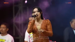 mendamba arneta julia om adella 