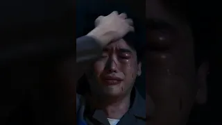 بين القبور الهادئه هناك روح احبها 