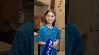 10-летняя Арина агитирует омичей использовать дома раздельную сортировку мусора