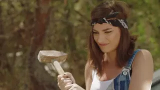 Ali Fawaz Chou Am Bisir Music Video علي فواز شو عم بيصير فيديو كليب 2016 