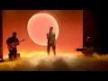 Download Lagu Givēon Performs ‘Heartbreak Anniversary’